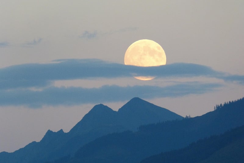 Full Moon Nuptials